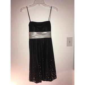 Junior’s Semi Dress